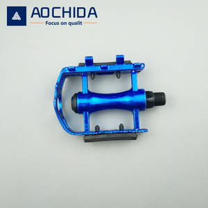 Pedal <span class=keywords><strong>de</strong></span> <span class=keywords><strong>Bicicleta</strong></span> <span class=keywords><strong>de</strong></span> Fábrica China con Rodamientos <span class=keywords><strong>de</strong></span> Bolas <span class=keywords><strong>de</strong></span> Aleación <span class=keywords><strong>de</strong></span> Aluminio Antideslizantes y <span class=keywords><strong>Eje</strong></span> <span class=keywords><strong>de</strong></span> Acero Cromado, Accesorios para <span class=keywords><strong>Bicicleta</strong></span> - Product Image 3