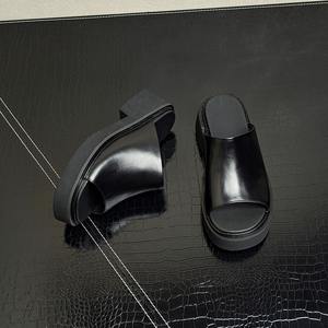 Chaussons en cuir à semelles épaisses pour hommes, augmentant la taille de 6 cm, respirants, à bout ouvert, adaptés à une utilisation comme vêtement d'extérieur. - Product Image 3