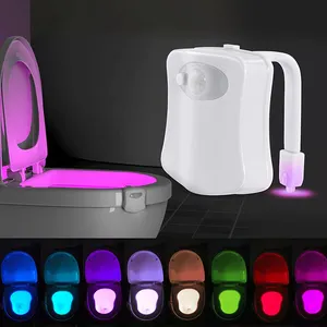 Levou 8 cores luz impermeável luz decorativa do banheiro do sensor de movimento do toalete com bateria substituível Ip65 para Restroomled