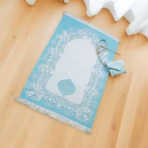 Alfombra de oración musulmana antideslizante de tela de chenilla ligera y conjunto de Tasbih, diseño floral novedoso - Product Image 1