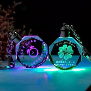 Llaveros LED Promocionales con Logotipo de Auto Personalizado, Llavero con Grabado Láser, Llavero Creativo de Cristal, Regalos Publicitarios - Product Image 4