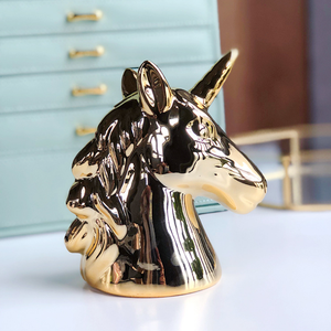 Hucha de unicornio dorado de cerámica, caja de dinero con forma personalizada, tarro de moneda único para niños - Product Image 2