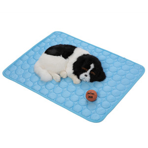 2025 nueva almohadilla de verano de seda de hielo para gatos, cama transpirable para mascotas, alfombrilla de refrigeración para perros, alfombrilla de refrigeración para perros, alfombrilla de refrigeración para cachorros - Product Image 4