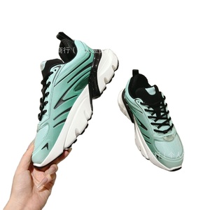 <b>Top</b> Quality Classic Retro Casual Sports Shoes Men's Fashion Trend <b>Walking</b> Shoes Breathable and Skateboard Shoes - Product Image 1