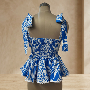 Top corto con peplum y estampado de piña para mujer con tirantes que se ajustan a la medida - Product Image 2