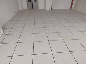 Compre Piso Antiestático ESD en Línea, Piso HPL Antiestático de 600x600 mm para Sala de Telecomunicaciones, Quirófano de Hospital, Control de Central Eléctrica - Product Image 6