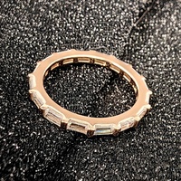 Bague d'éternité en argent sterling 925 pour femme Bijoux fins Plaqué or rose Baguette droite Moissanite Bague de fiançailles