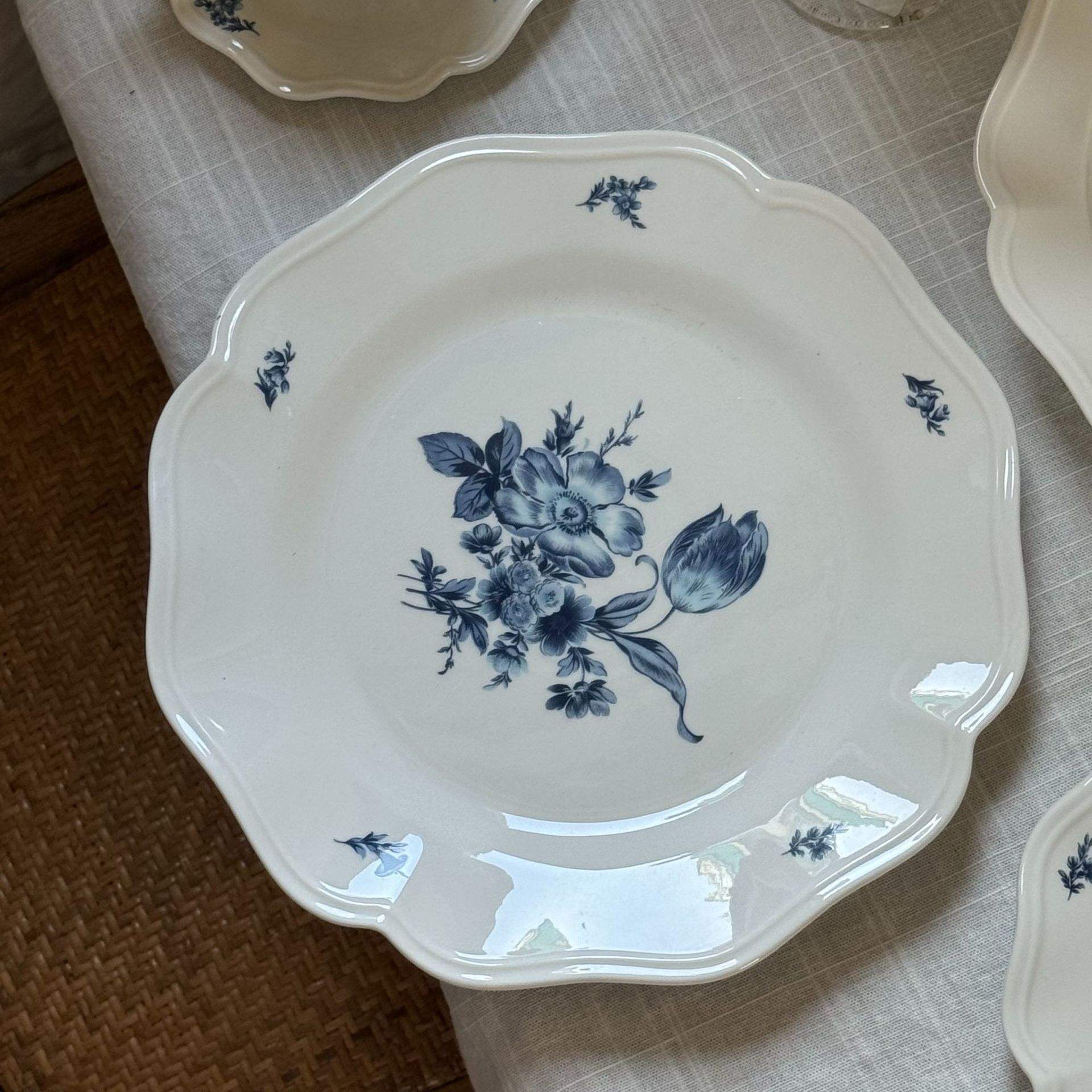 จานดอกไม้โบราณกลาง26ซม