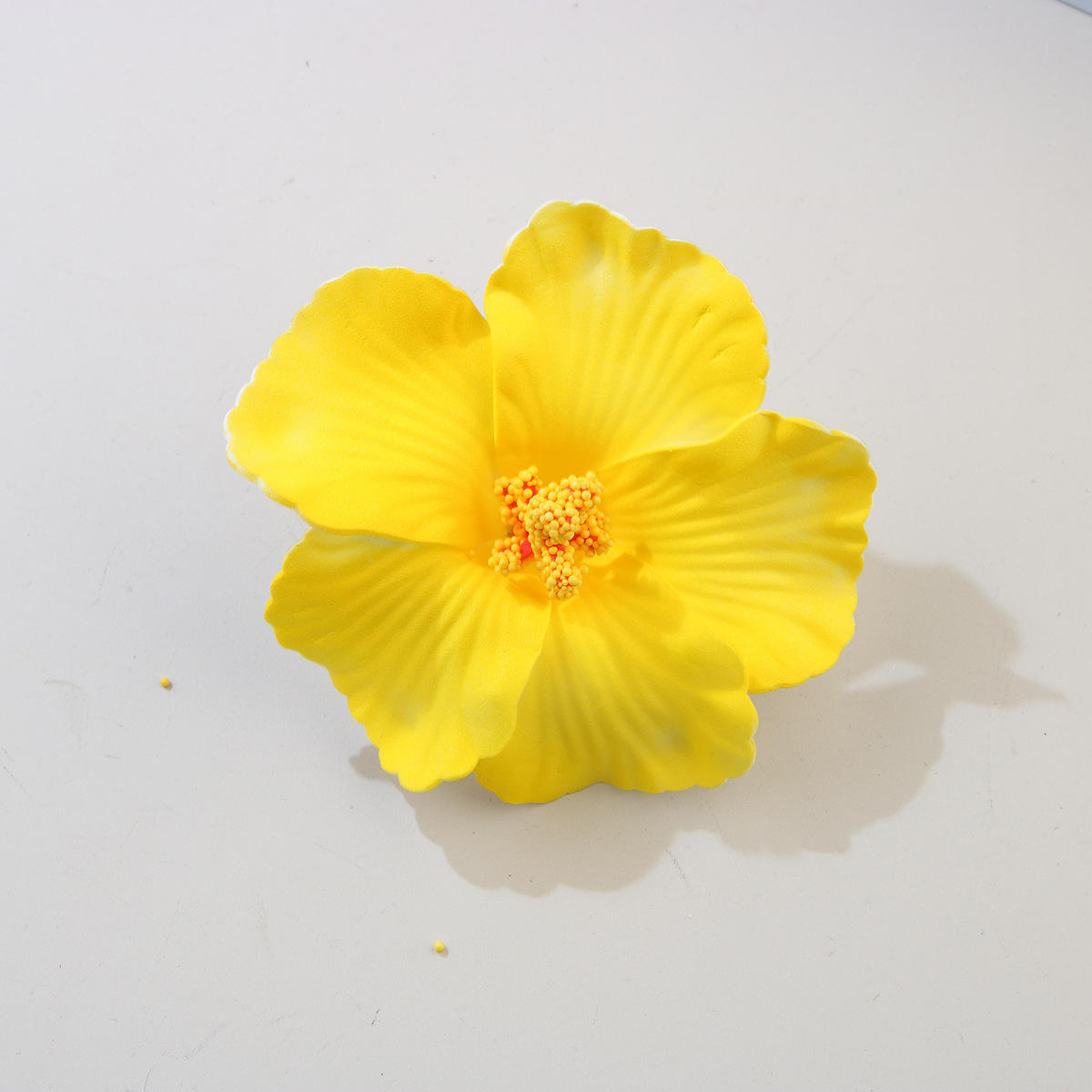 สีเหลือง