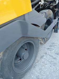 Pavéuse à <span class=keywords><strong>béton</strong></span> asphalteuse sur roues XC MG-RP452 d'occasion de 2016, largeur de pavage de 2 à 4,5 m, capacité de 240 t/h, moteur et pompe de 73,5 kW - Product Image 2