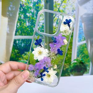 Funda para Teléfono con Diseño de Flores Púrpuras y Golondrina en Vuelo, Compatible con iPhone 17PROMAX 16PLUS 15PRO - Product Image 5