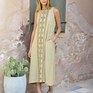 Robe d'été décontractée en coton écologique pour femmes avec taille naturelle et volants - Product Image 1