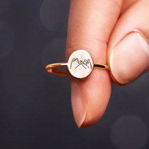 Anello da donna minimalista inciso al laser, geometrico, ovale, gioiello di moda, accessorio regalo - Product Image 6