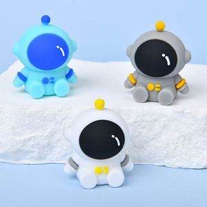 Taille-crayon manuel en silicone mignon en forme d'astronaute, style Kawaii, thème Odyssée spatiale de dessin animé - Product Image 4
