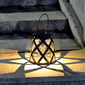 Retro roma-Style Solar Outdoor Lantern Flower Shadow Table Hook Mounted Classic Garden Lighting SL61030