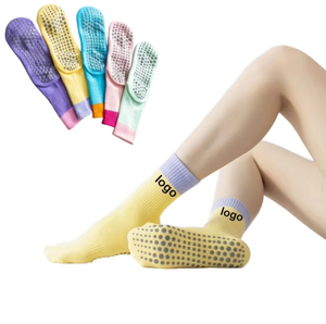 Factory Wholesale <b>High</b> Quality Dispensing Football <b>Socks</b> Non-slip Thick Towel Bottom <b>Socks</b> Wholesale - Product Image 4