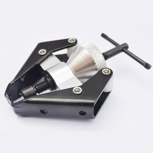 Outils professionnels de réparation automobile : <span class=keywords><strong>extracteur</strong></span> de borne de batterie de voiture, <span class=keywords><strong>extracteur</strong></span> de roulement <span class=keywords><strong>d</strong></span>'alternateur, <span class=keywords><strong>extracteur</strong></span> de bras <span class=keywords><strong>d</strong></span>'<span class=keywords><strong>essuie</strong></span>-<span class=keywords><strong>glace</strong></span>, <span class=keywords><strong>extracteur</strong></span> de rouleau - Product Image 5