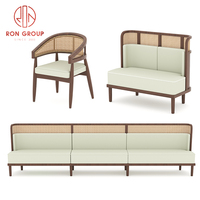 Ensemble de meubles de restaurant et d'hôtel modernes sur mesure en bois massif, banquette de café commerciale, table et chaises
