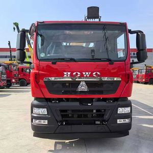Grúa Montada en Camión Sinotruk 6x4 de 320HP y 14 Toneladas, Suministro Directo de Fábrica para Elevación y Transferencia de Materiales de Tuberías - Product Image 6