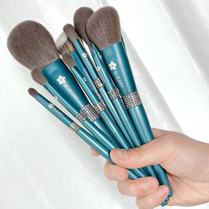 Meilleure vente <span class=keywords><strong>2021</strong></span> ensemble de <span class=keywords><strong>pinceaux</strong></span> de <span class=keywords><strong>maquillage</strong></span> de marque privée de luxe paillettes diamant Bling 10 pièces pinceau de <span class=keywords><strong>maquillage</strong></span> ombre à paupières bleu doux - Product Image 6