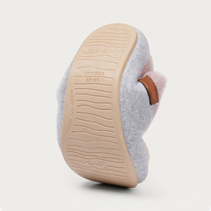 OLICOM Pantoufles d'intérieur en fourrure moelleuse et chaude pour femmes avec broderie personnalisée, pantoufles thermiques en peluche pour la maison - Product Image 3