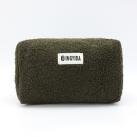 Pochette cosmétique en polaire Teddy, 4 tailles, douce et moelleuse, avec fermeture éclair, trousse de maquillage portable, sac de rangement pour articles de toilette de voyage, étui de rangement personnalisé avec logo