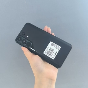 เคสซิลิโคนสำหรับเกม Nintendo Switch โทรศัพท์มือถือสมาร์ทโฟน 5G - Product Image 1