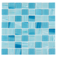 Tuiles de mosaïque de piscine en verre de couleur bleu océan ondulé brillant, mélange de couleurs, en forme carrée, à prix réduit