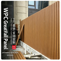 Panel de Pared WPC Negro Clásico, Resistente al Agua y al Fuego, Diseño Acanalado Decorativo para Interiores Comerciales
