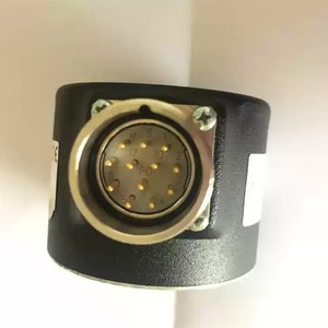 Encodeur rotatif Pepperl+Fuchs RSI58N-02AAAR61N-04096, type de connecteur incrémental, orientation horizontale - Product Image 3