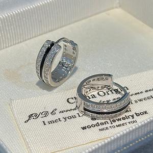 Pendientes de Plata de Ley S925 con Circonita Vintage en Forma de Gota, Diseño de Nicho Simple y Moderno, Joyería con Hebilla para las Orejas - Product Image 4