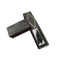 Tube de rouge à lèvres de luxe noir en plastique avec pompons, personnalisable pour votre marque, collection 2026