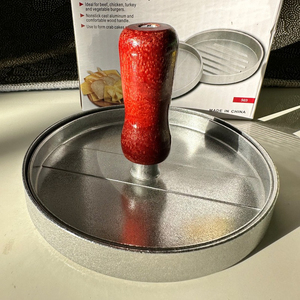 Presse à <span class=keywords><strong>mini</strong></span>-hamburgers manuelle à démoulage facile, antiadhésive, avec poignée en bois, en alliage d'aluminium, pour la préparation de burgers faits <span class=keywords><strong>maison</strong></span> - Product Image 2