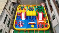 Parc d'attractions gonflable géant en PVC commercial pour parcours d'obstacles gonflable extérieur pour fête familiale