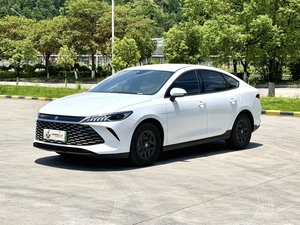BYD Qin Plus DM-i 1.5 55KM Híbrido Enchufable Sedán Compacto CVT 2025 Usado con Conducción Inteligente, Versión Superior, LHD, Listo para Enviar - Product Image 1