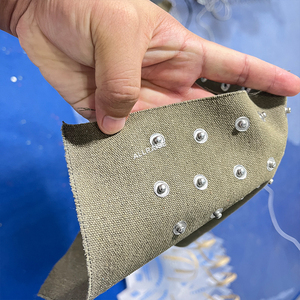 Tela indumento utilizzato più funzioni di metallo plastica pulsante a pressione macchina di fissaggio con buona qualità - Product Image 6