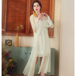 Nouvelle femme Style français <span class=keywords><strong>princesse</strong></span> chemise de nuit chemise de nuit Sexy Patchwork dentelle longue vêtements de nuit maison robe rayonne vêtements de détente - Product Image 2