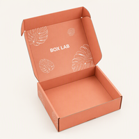 Boîte d'expédition en carton ondulé rose poudré personnalisée, emballage plat pour l'e-commerce, les cadeaux et la vente au détail