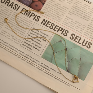 Heart-Shaped Clavicle <b>Chain</b> 18k Gold Plated <b>Titanium</b> Steel Necklace Daily Wear Fashion Jewelry - Product Image 3