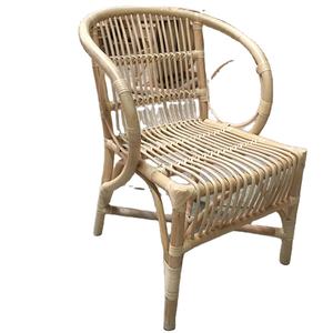 Chaises en rotin naturel nouvellement conçues dans la salle de loisirs du jardin - Product Image 2