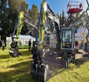 Excavadora de Orugas Hengli Zoomlion ZE75g de 7.5 Toneladas, Nuevo Modelo con Alto Momento de Carga - Product Image 3