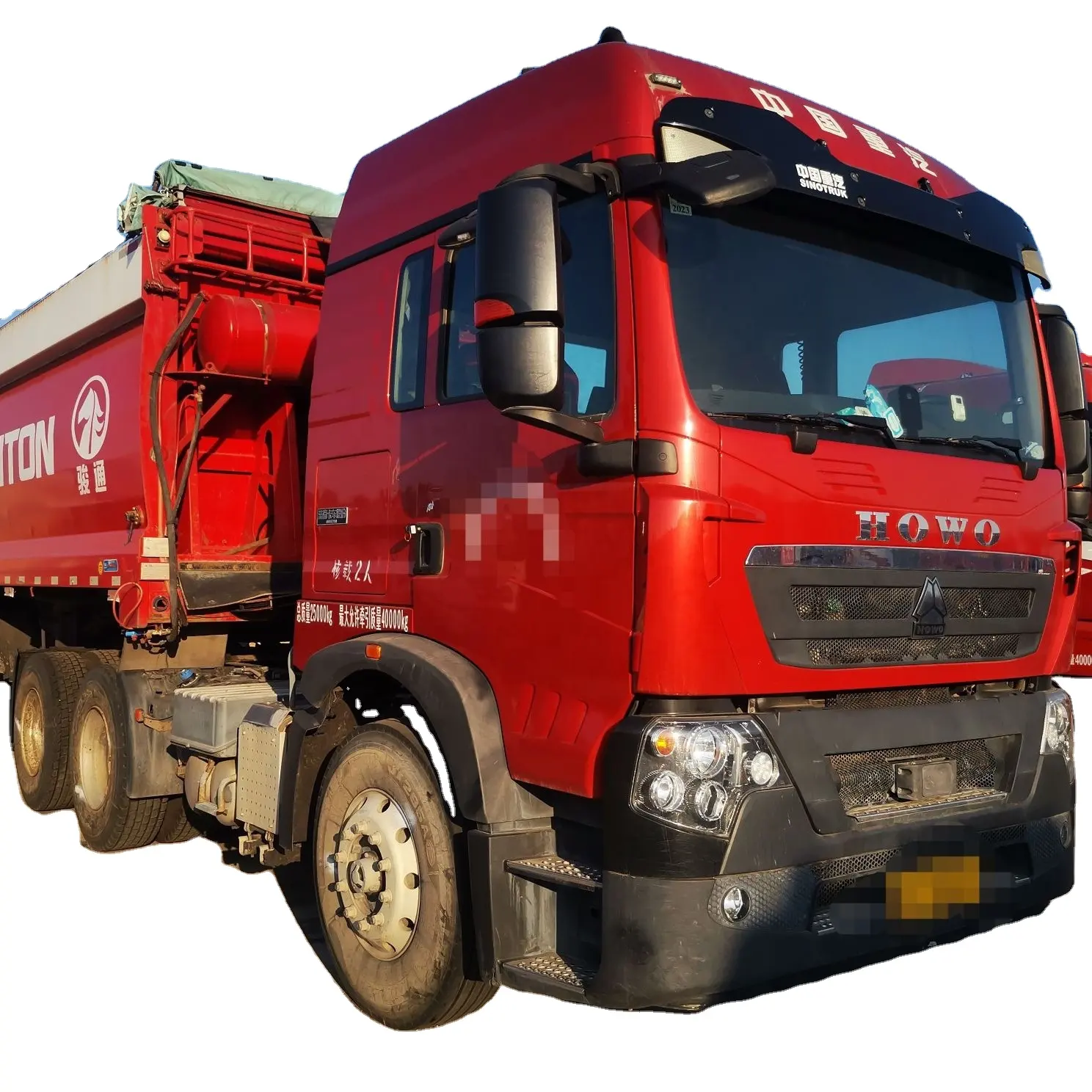 Tête de remorque de camions de tracteur de moteur principal de remorquage utilisé lourd pour le produit chimique dangereux Sinotruk 6*4 diesel 10 roues 460hp 40t 6x4 howo