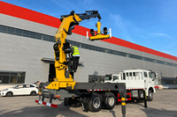 Camion grue Sinotruk 8x4 de 28 tonnes avec grue articulée montée à l'arrière, grue à flèche de 20,8 m à 8 sections, avec treuil et télécommande