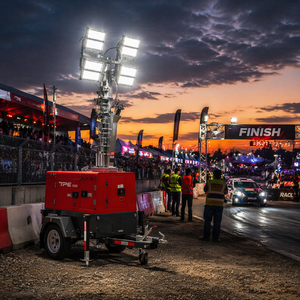 Torre de Iluminación Diésel Remolcable Perkins 403D 11G TPE UL134C 6KW, Mástil Hidráulico Galvanizado de 9m, Torre con 4 LED de 500W - Product Image 4