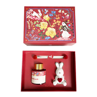 Boîtes cadeaux découpées à l'emporte-pièce personnalisées avec insert en mousse EVA Matériaux recyclés Insert en mousse gaufrée pour emballage avec couvercle et base