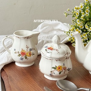 Service à thé en céramique French Rose Manor, style rétro, luxe léger, vintage, théière, cafetière, sucrier, crémier, tasses - Product Image 3