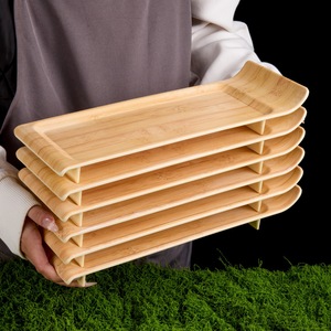 Assiette spéciale tendance et créative de style montagne pour restaurant de fondue au bœuf Chaoshan, avec filet de bœuf fraîchement coupé et tranché. - Product Image 1