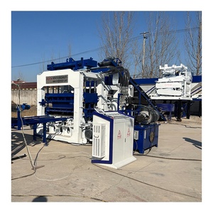Oportunità di Business ad Alto Profitto: Macchina Automatica per la Produzione di Blocchi in Calcestruzzo QT10-15 con Motore PLC, Cambio e Pressione Idraulica a Basso Prezzo - Product Image 4