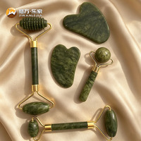 Rouleau de jade vert naturel Jiwan Lejia et ensemble Gua Sha, outil de massage facial en jade de qualité supérieure pour la routine de soin de la peau