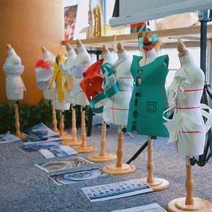 DE-LIANG Mini 1/2 Kích Thước Nữ Nửa Cơ Thể Mannequin Đầy Đủ Pinable Bán Buôn May Giả Bọt Mô Hình Cho May Quần Áo - Product Image 6